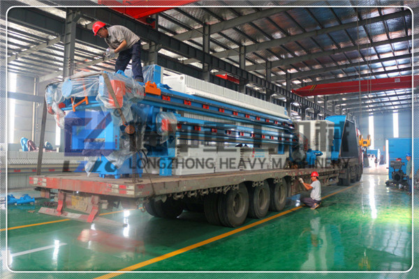 除了礦山行業(yè)，還有哪些行業(yè)需要污泥壓濾機(jī)設(shè)備？