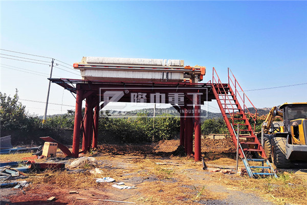 洗沙污泥壓濾機(jī)帶式、振動式隨心選擇：讓污泥處理作業(yè)更g效