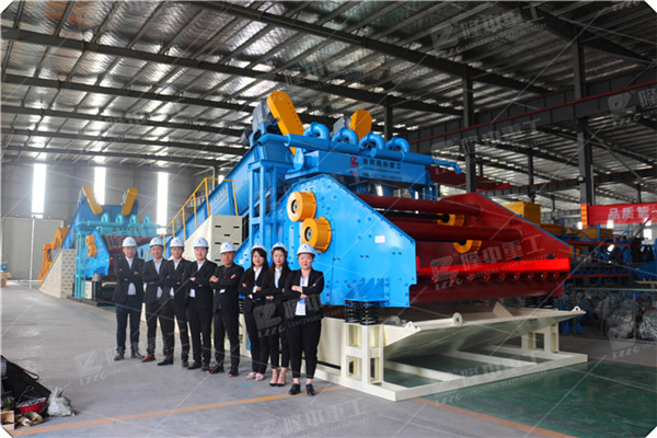 新型洗沙回收機(jī)環(huán)保g效 洗沙行業(yè)離不了