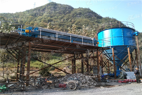 污泥壓濾機(jī)多少錢？影響壓濾機(jī)價(jià)格因素這幾點(diǎn)有決定性因素