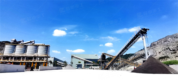 水洗砂生產(chǎn)線方案配置，要求兩月加工六萬噸石料，石子沙子都要